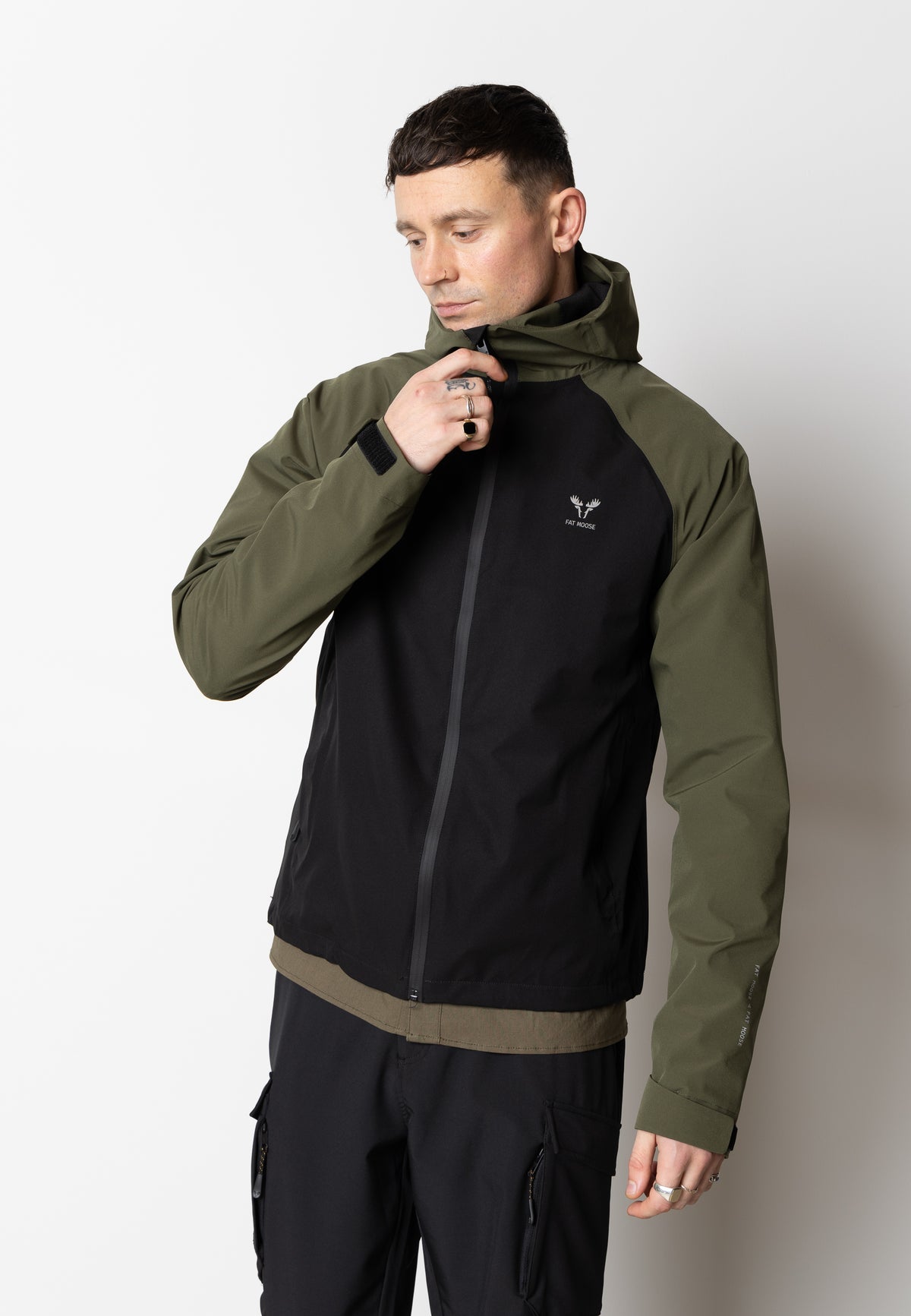 SKY SHELL JACKET 2 COLOR Army Black Fat Moose DK